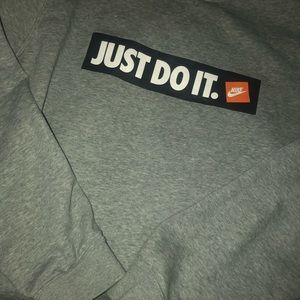 NIKE CREWNECK